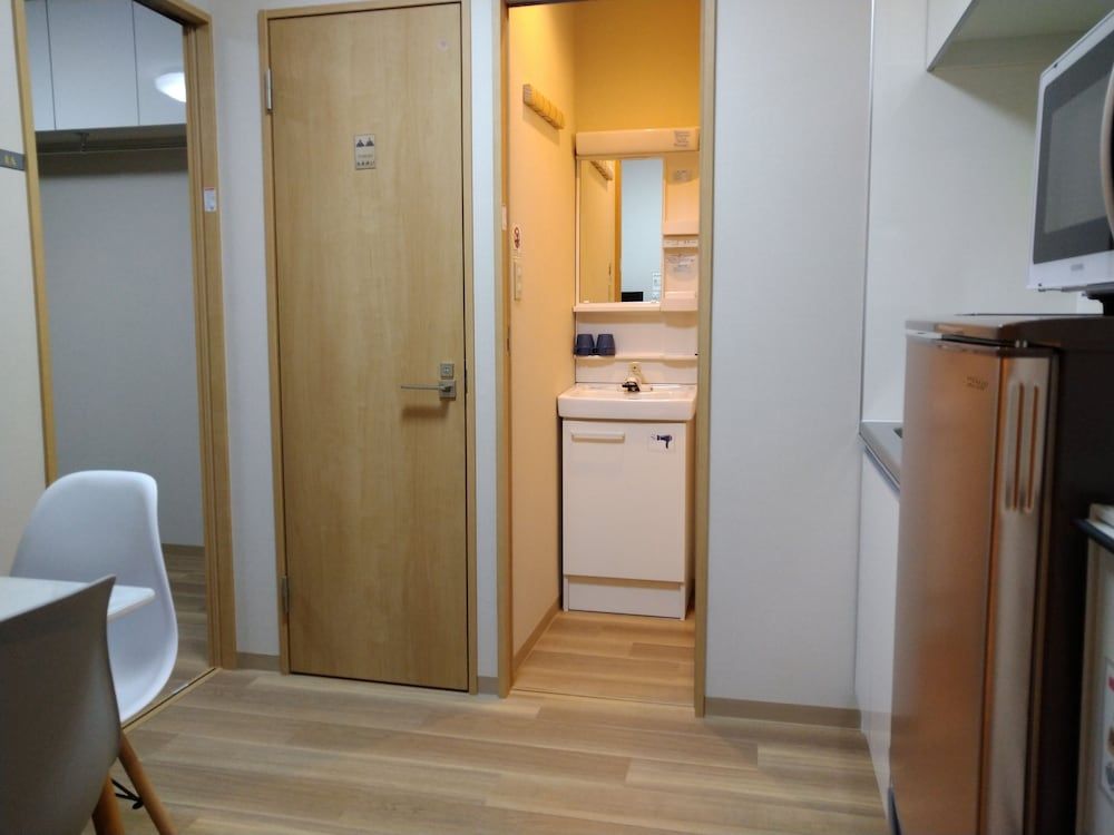 undefined Issyuku Higashiueno Hotel 10