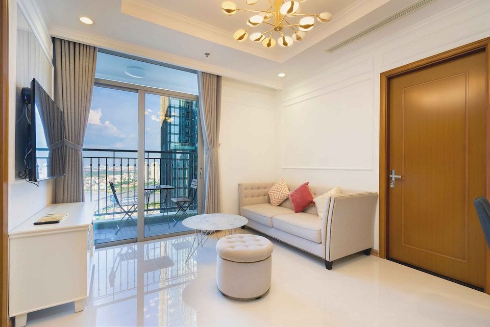 Sens House Saigon – Serviced Apartments in Vinhomes Central Park Premium Apartment, 3 Bedrooms, Balcony, City View (Sens House) 13