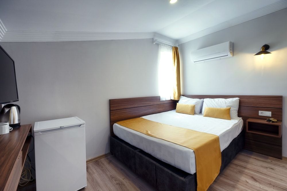 Terra Rossa Standard Double Room 6