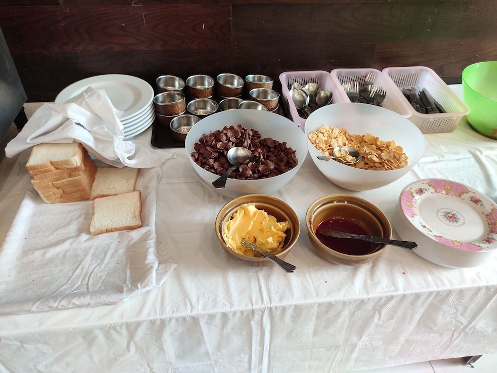 undefined Hotel Asok Inn 3