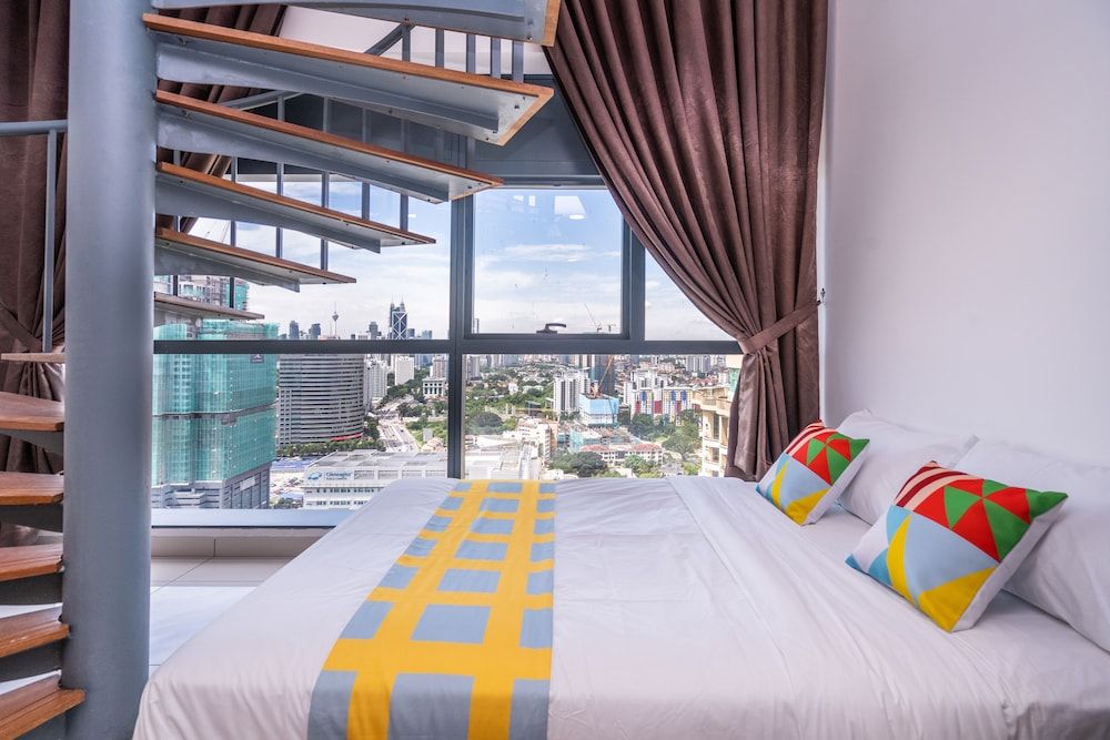 OYO Home 89596 Amazing 2br 3 Towers Classic Room 24