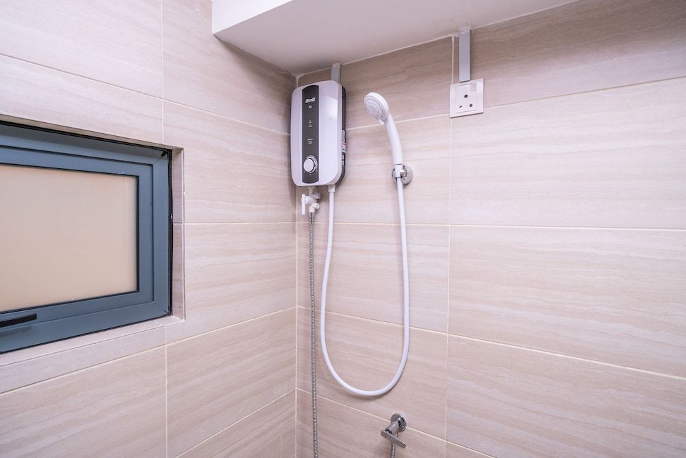 OYO Home 89596 Amazing 2br 3 Towers Classic Room 23