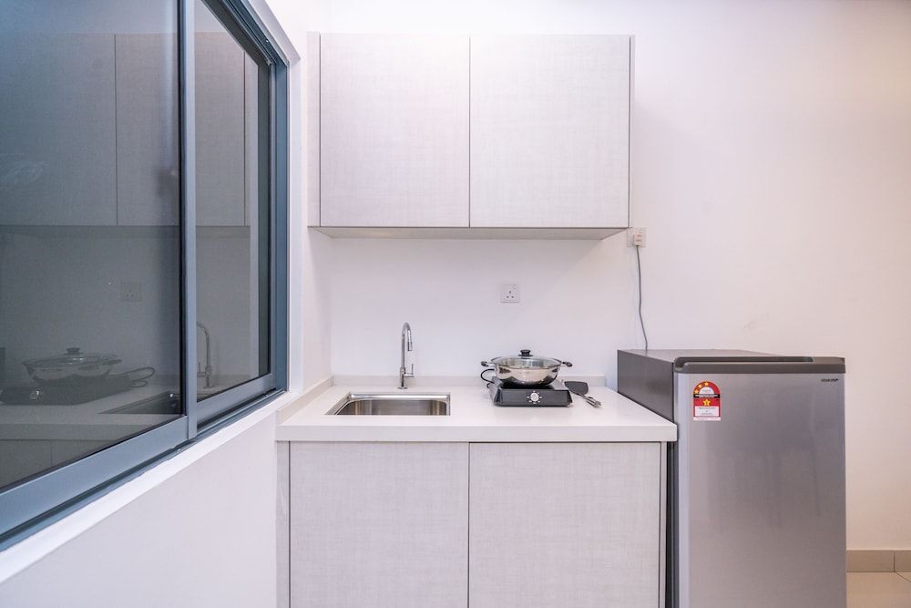 OYO Home 89596 Amazing 2br 3 Towers Classic Room 14