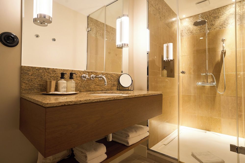 Hotel du Sentier Classic Double Room 3