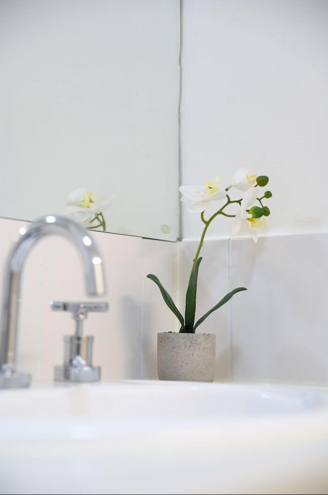 BHB CBD Dream - Wine Netflix Wifi Views Studio Apartment 19