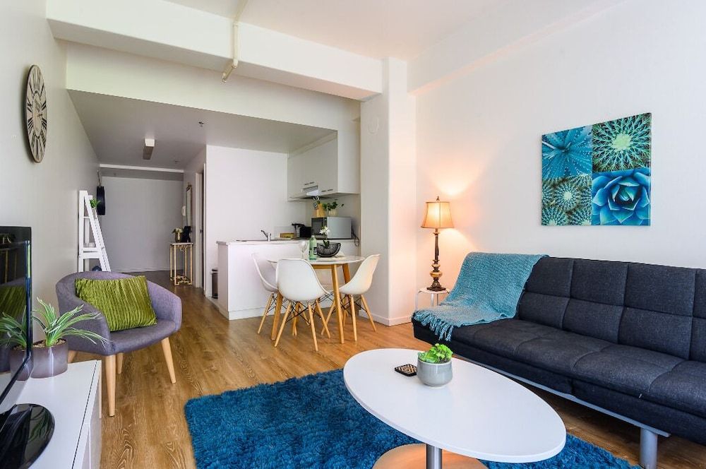 BHB CBD Dream - Wine Netflix Wifi Views Studio Apartment 2