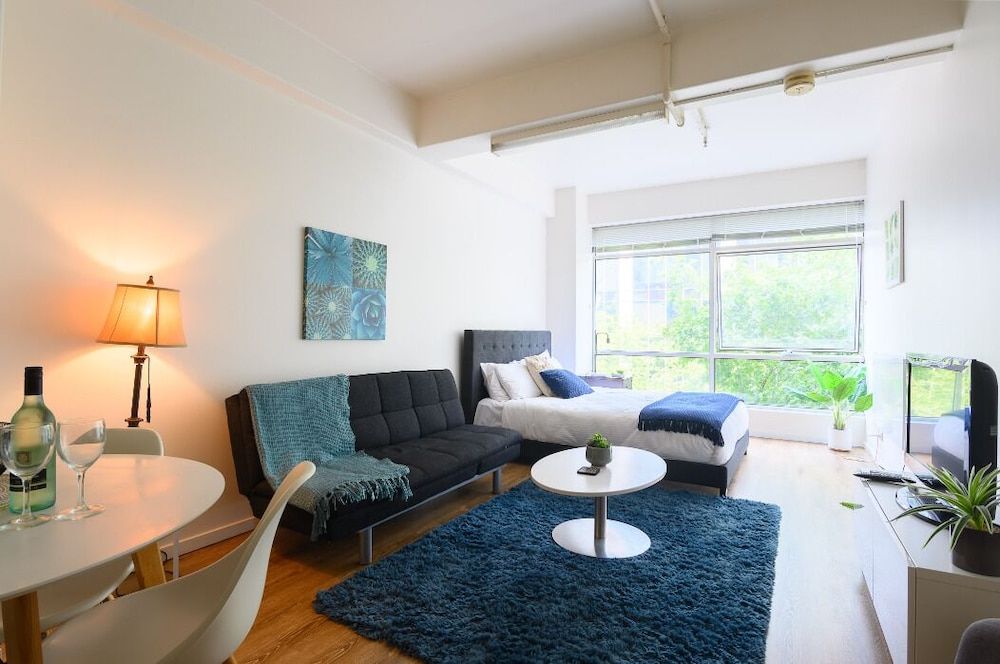 BHB CBD Dream - Wine Netflix Wifi Views Studio Apartment 15