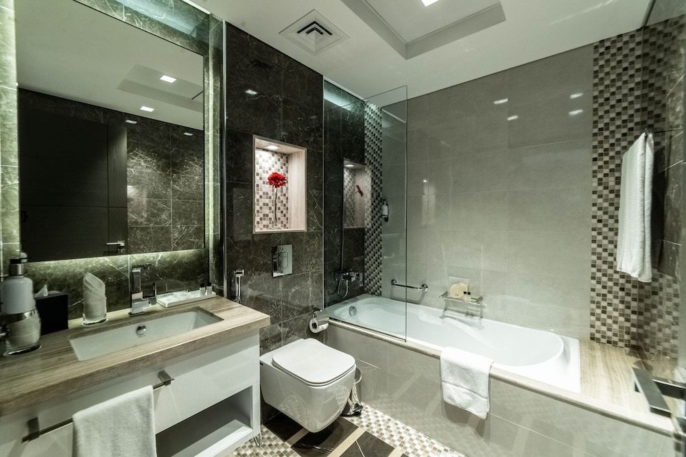 Suha Mina Rashid Hotel Apartments Two Bedroom Deluxe Apartment (King Bed +Twin Bed) 12