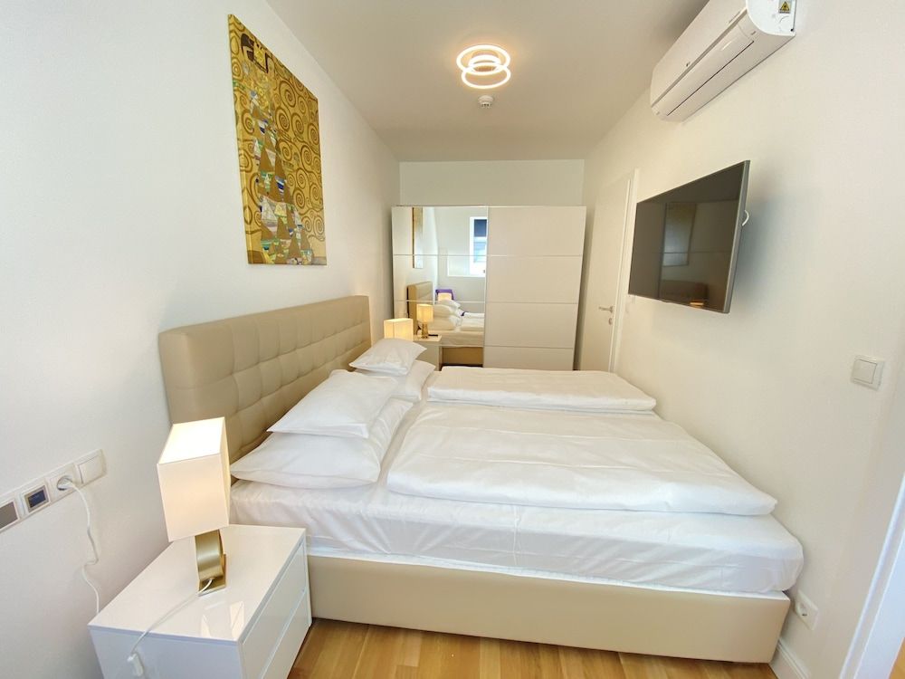 Steiner Residences Vienna Nestroyplatz Exclusive Apartment, 1 Bedroom, Non Smoking, Kitchen 5