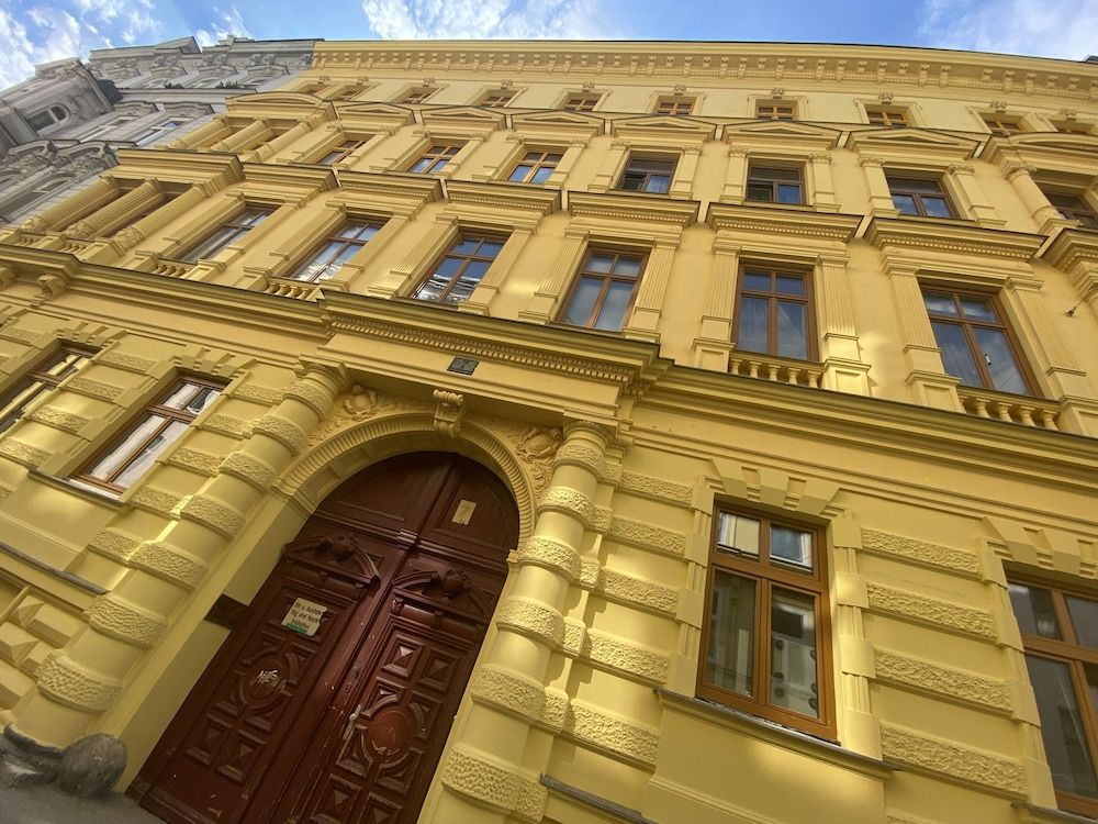 undefined Steiner Residences Vienna Nestroyplatz 7