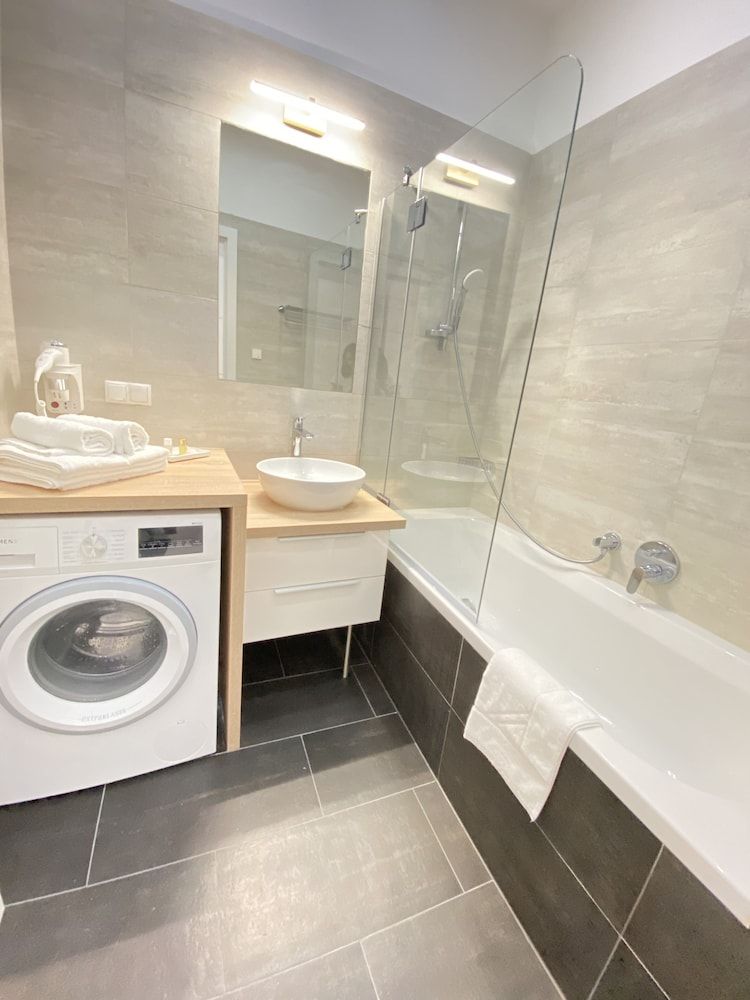 Steiner Residences Vienna Nestroyplatz Family Apartment, 1 Bedroom, Non Smoking, Balcony 6