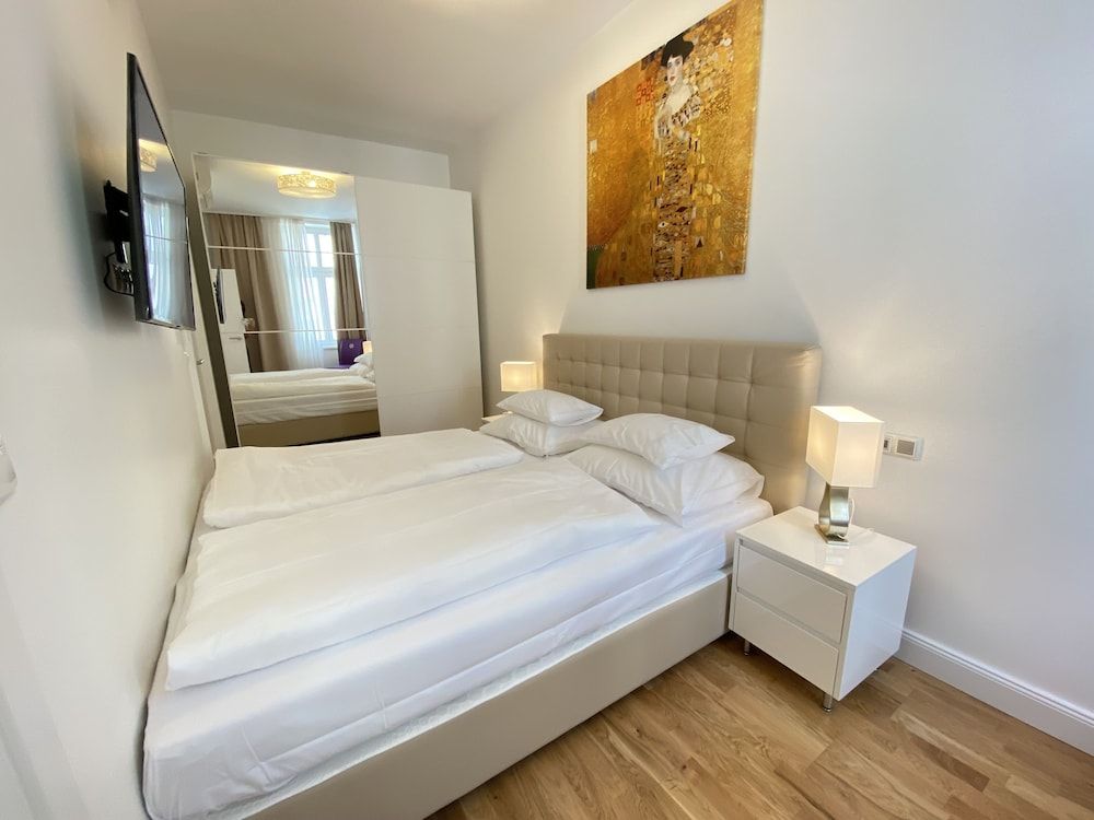 undefined Steiner Residences Vienna Nestroyplatz 8