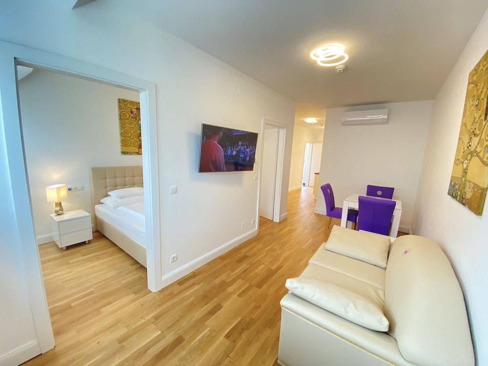 Steiner Residences Vienna Nestroyplatz Exclusive Apartment, 1 Bedroom, Non Smoking, Kitchen 8