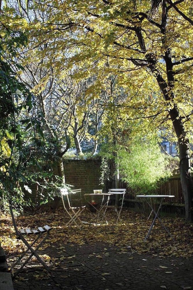 undefined 3 bed Apartment With Garden in Zone one se1 10