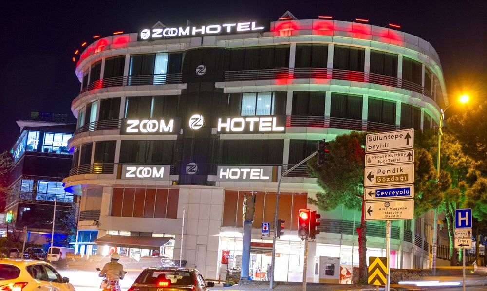 undefined Zoom Hotel 9
