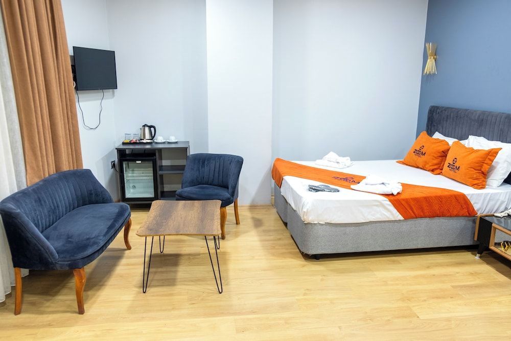 Zoom Hotel Standard Studio 5