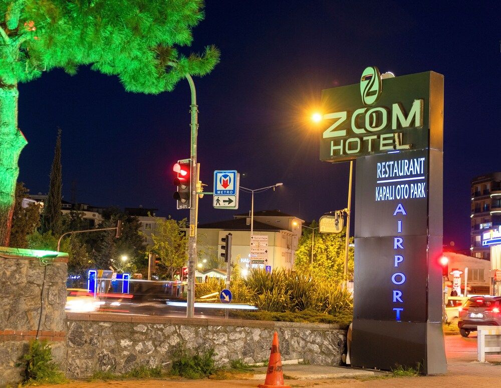 undefined Zoom Hotel 10