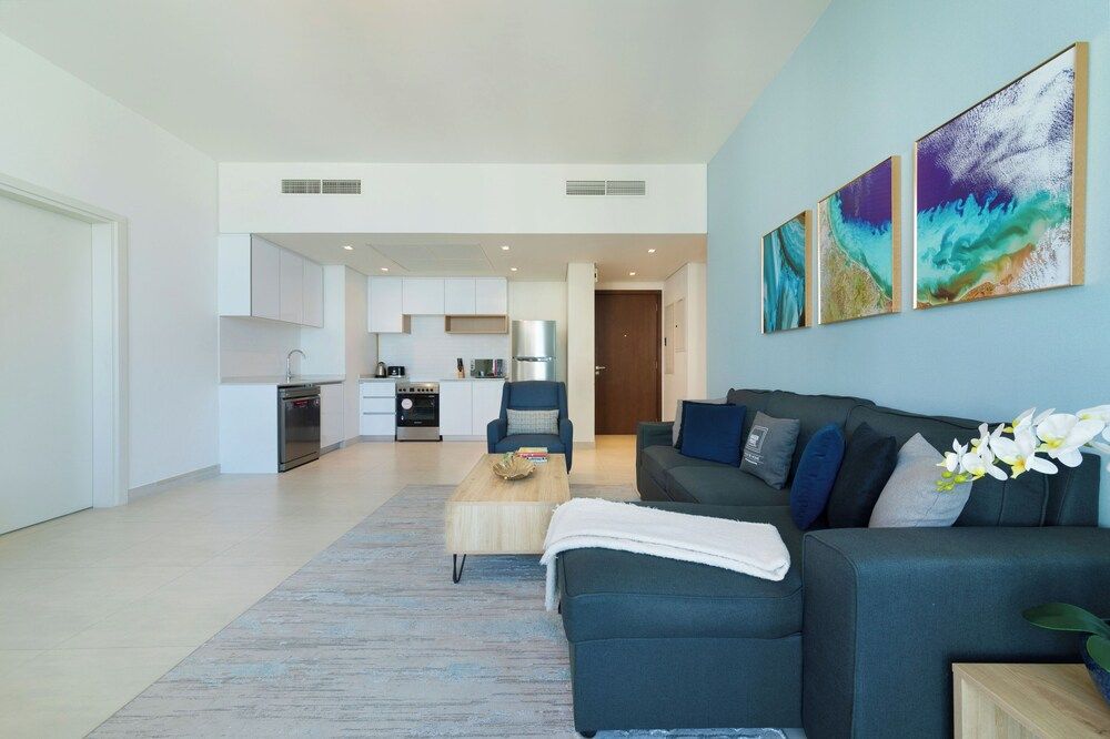 Capital Living On Reem: The Bridges Comfort Apartment, 2 Bedrooms, Pool Access, Sea View 16