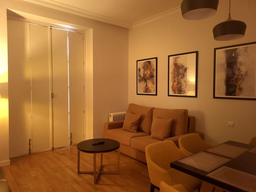 TGH Gran Vía Apartments Standard Apartment, 1 Queen Bed 6