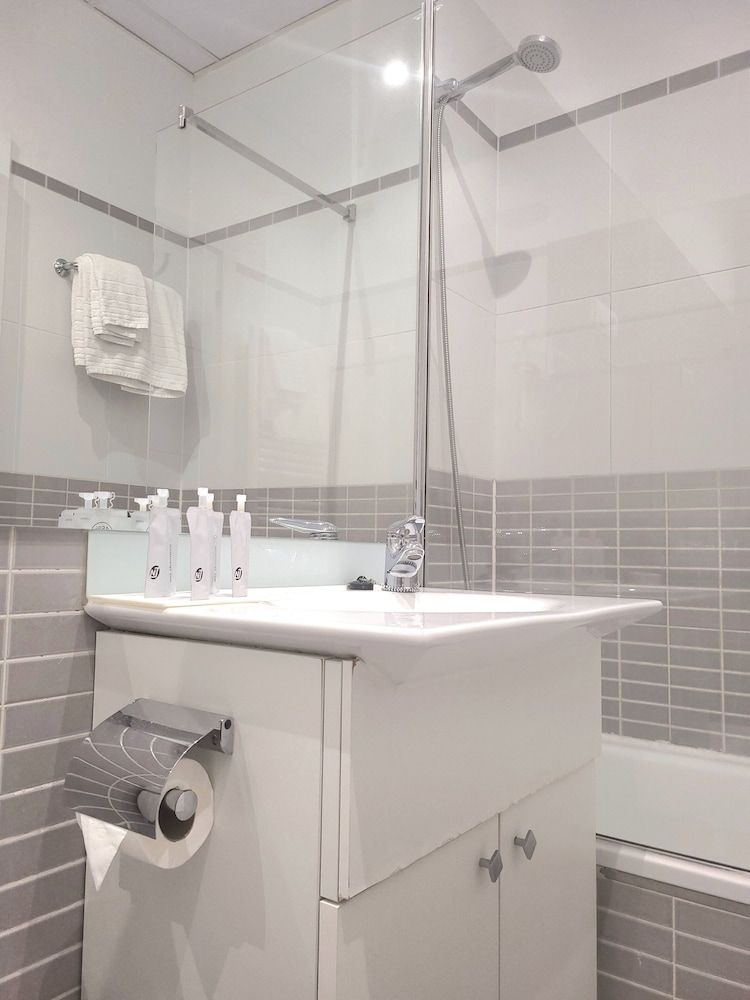 TGH Gran Vía Apartments Standard Apartment, 1 Queen Bed 10