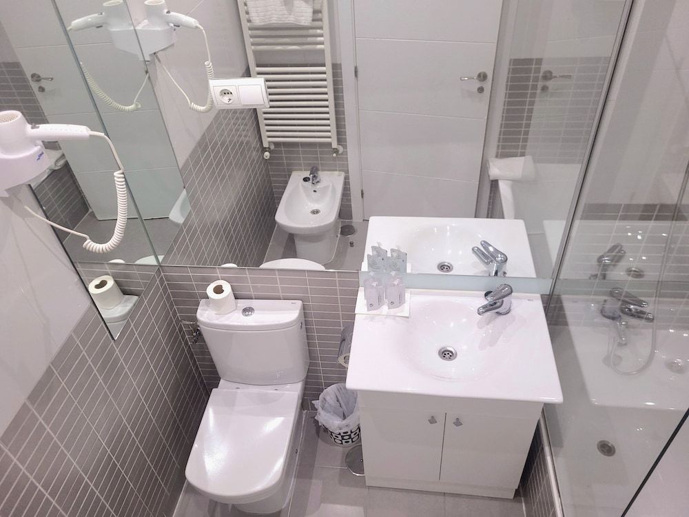 TGH Gran Vía Apartments Standard Apartment, 1 Queen Bed 9