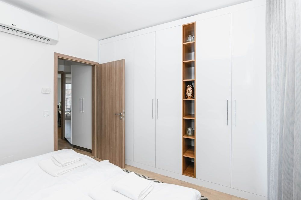 undefined Elisabeth Downtown Apartments by FirstHost 2