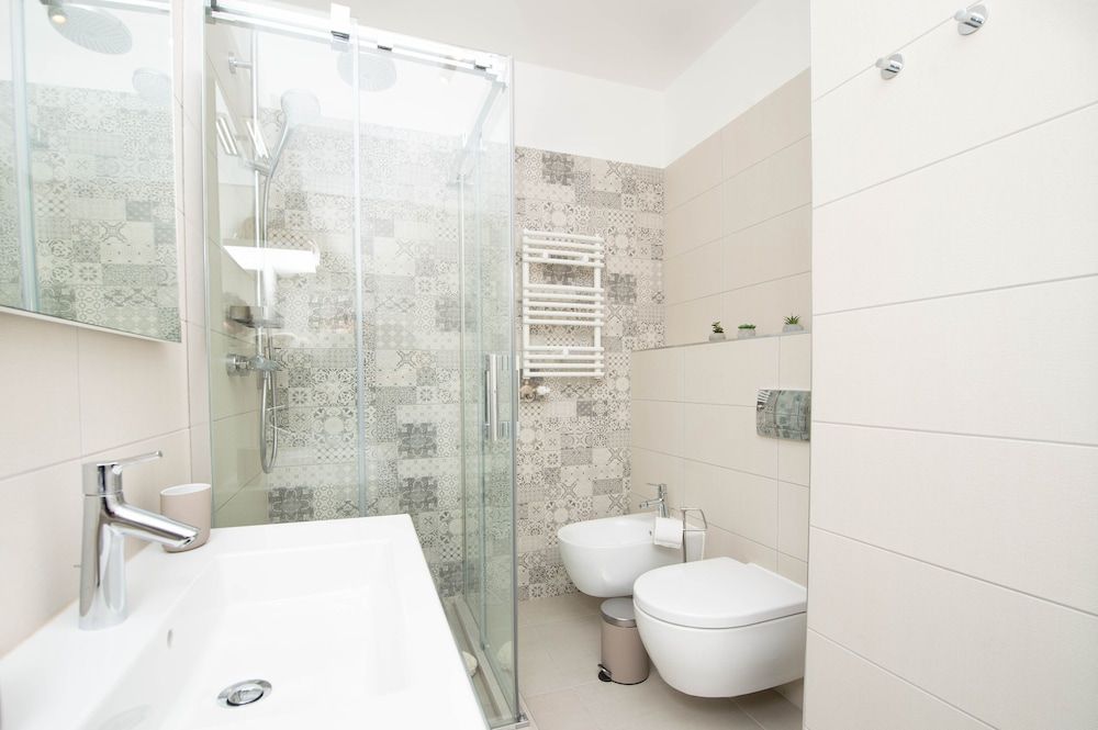 Elisabeth Downtown Apartments by FirstHost Superior Family Apartment with Balcony 14