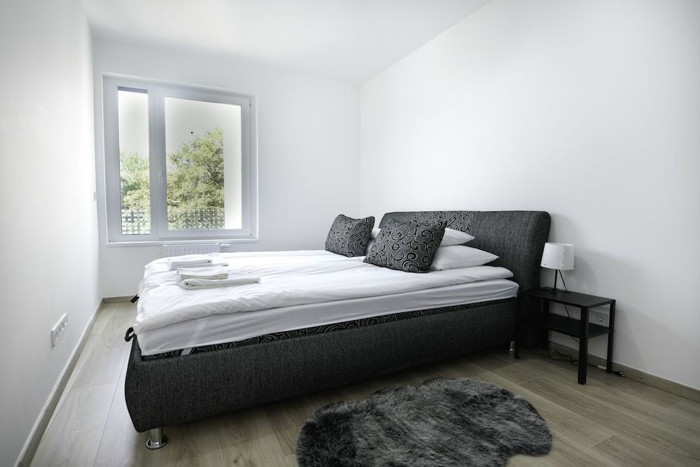 Deluxe Two-Bedroom Apartment with Balcony