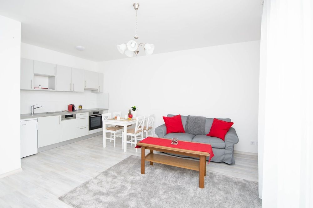 Elisabeth Downtown Apartments by FirstHost Superior Family Apartment with Balcony 20