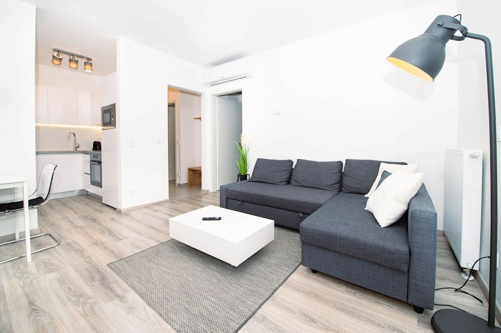 Elisabeth Downtown Apartments by FirstHost Superior Family Apartment with Balcony 18