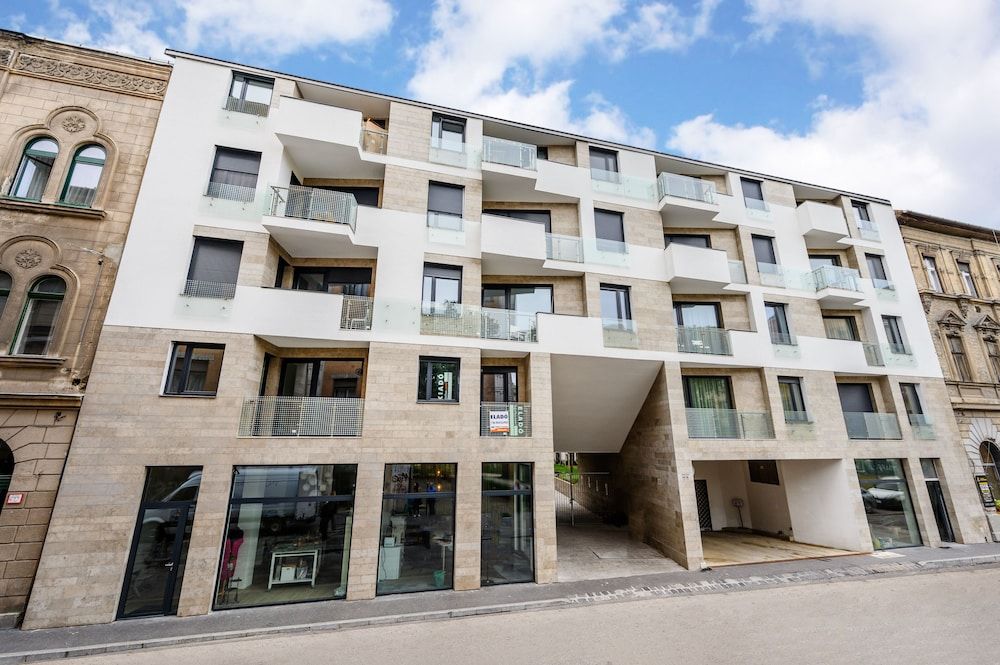 undefined Elisabeth Downtown Apartments by FirstHost