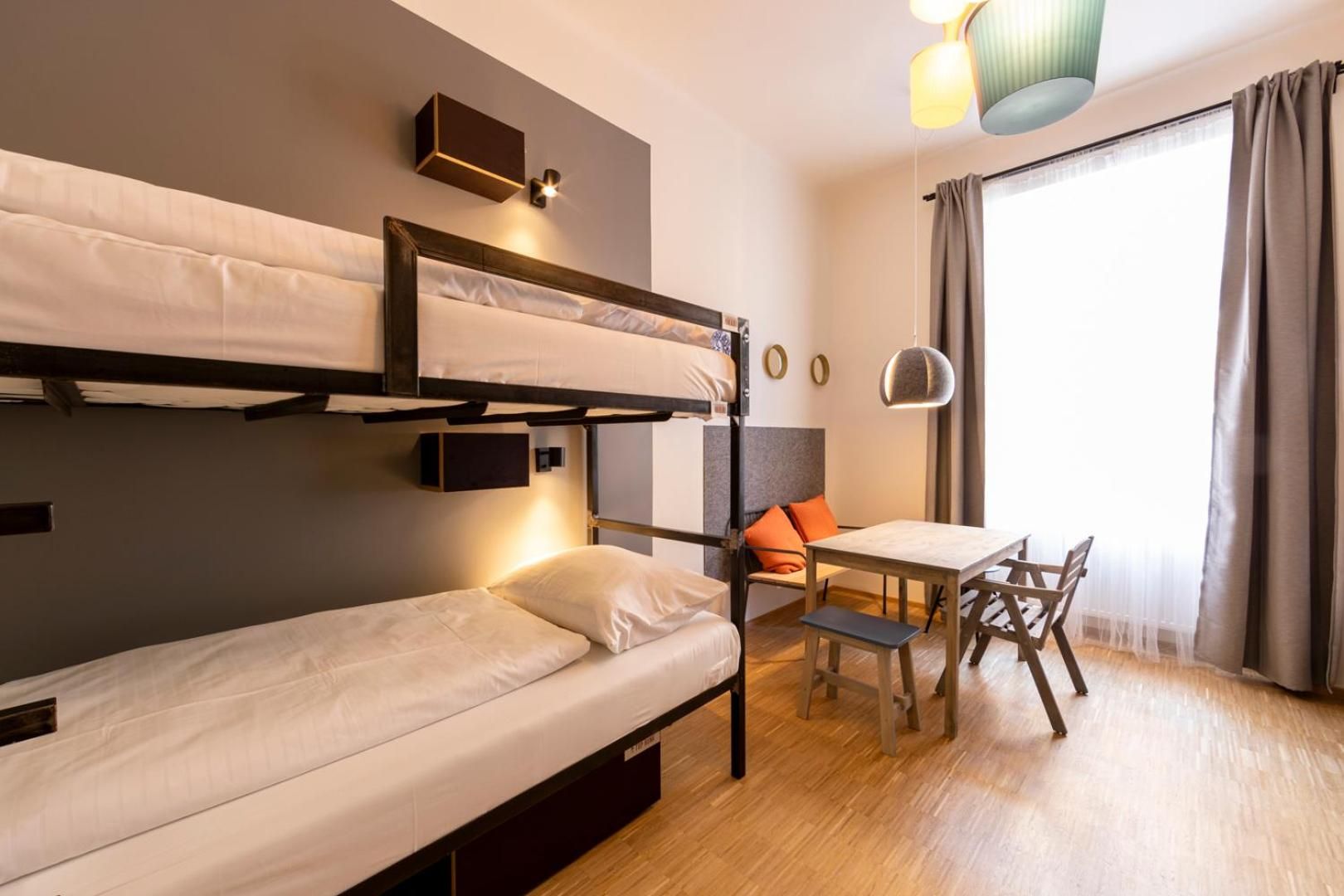 Bed in 6-Bed Mixed Dormitory Room