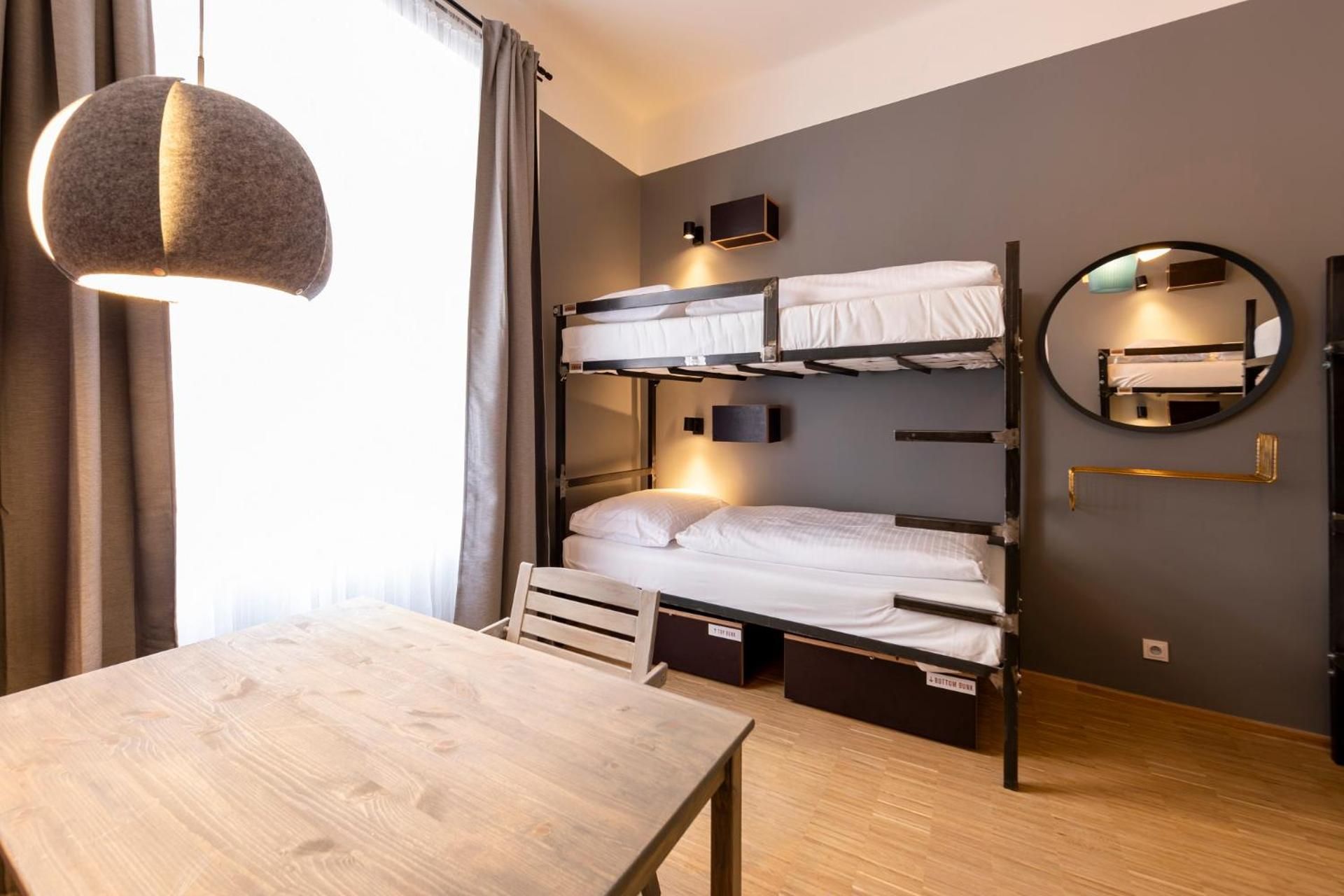 Bed in 6-Bed Mixed Dormitory Room