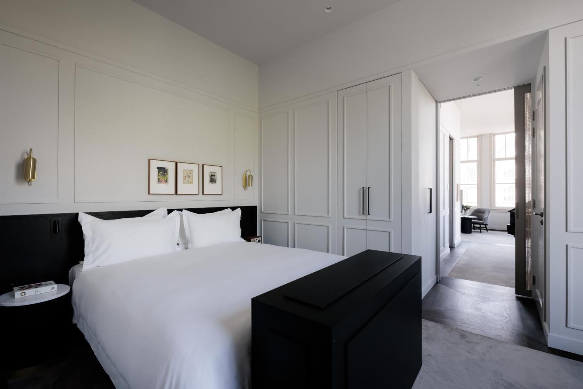 Superior King Suite