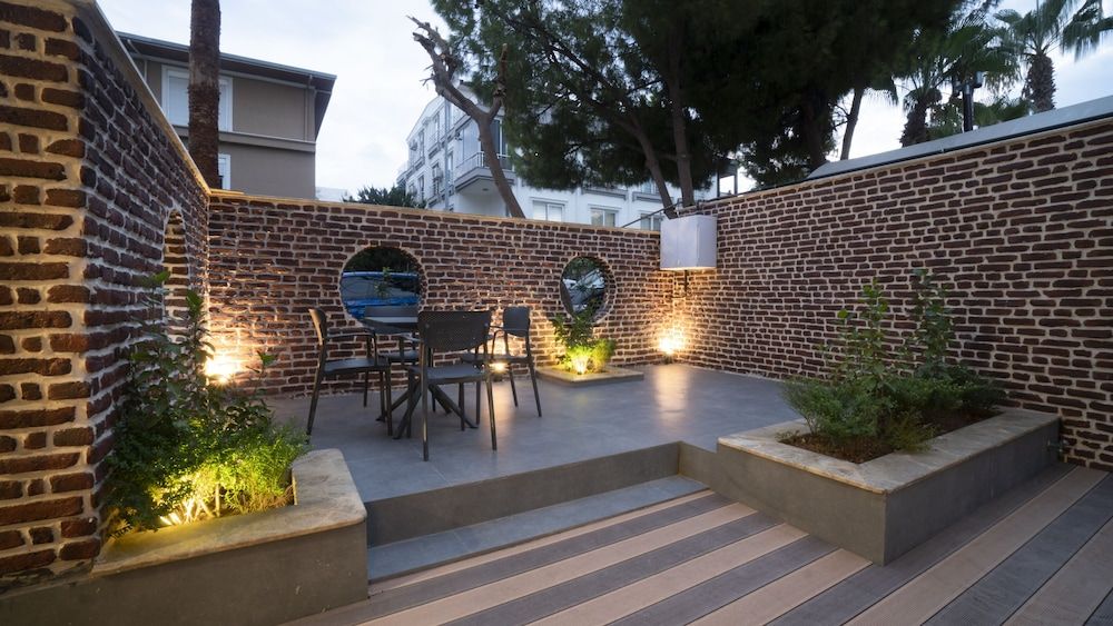 undefined Estera Hotels Silent 6