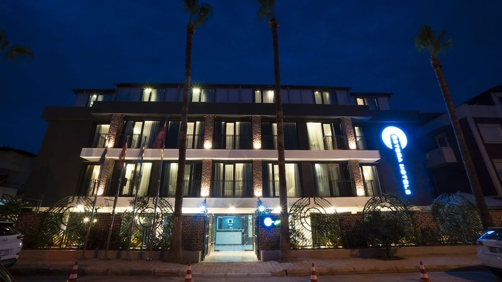 undefined Estera Hotels Silent 2