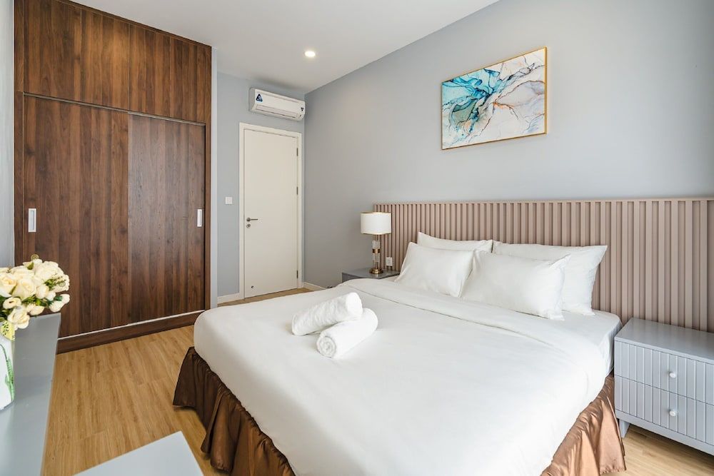 Millennium Masteri Apartment Presidential Apartment, 3 Bedrooms, Balcony, City View 7