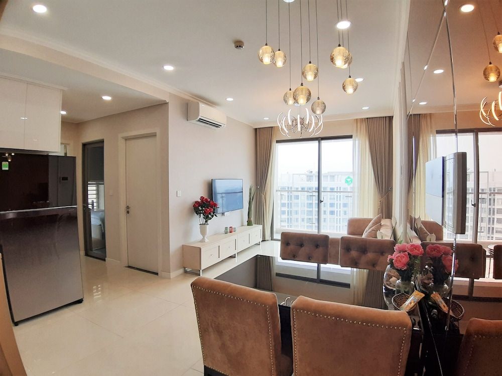 Millennium Masteri Apartment Deluxe Apartment, 1 Bedroom, Balcony, City View 8