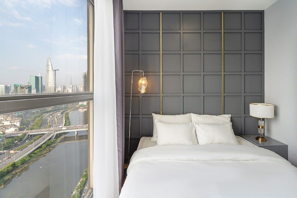 Millennium Masteri Apartment Presidential Apartment, 3 Bedrooms, Balcony, City View 5