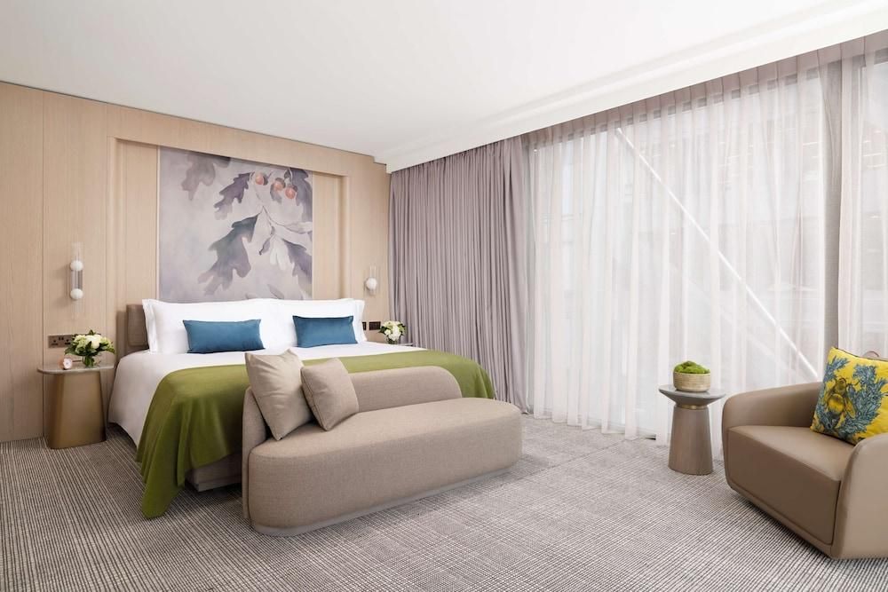 Bishopsgate Suite