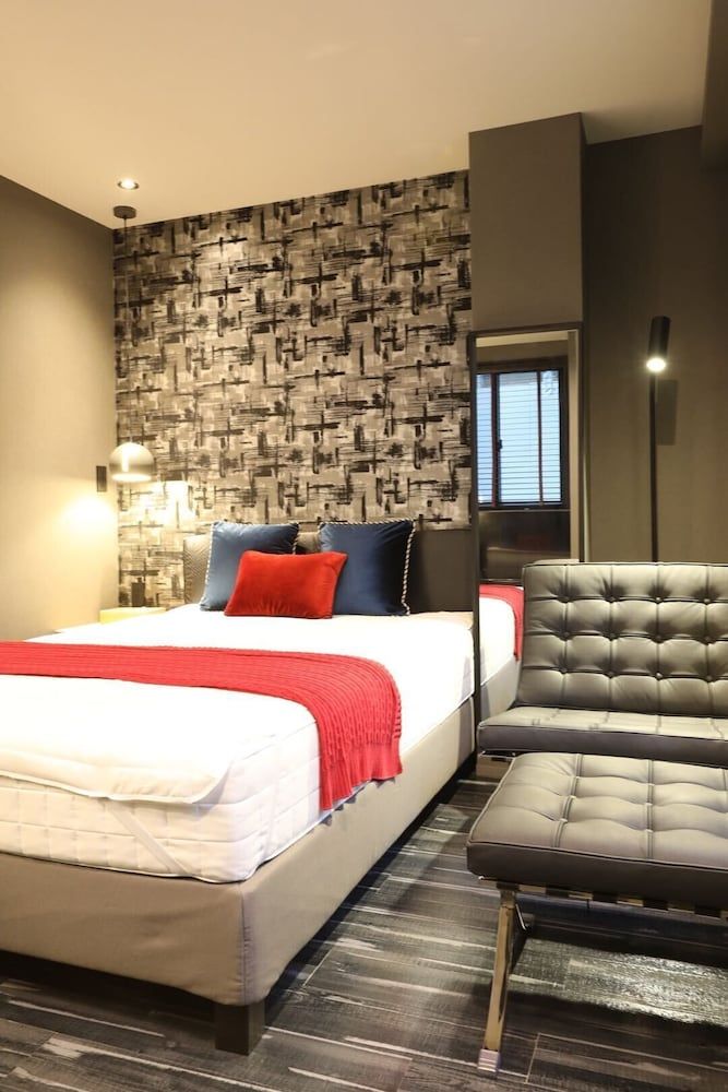 undefined Moto Hotel 7