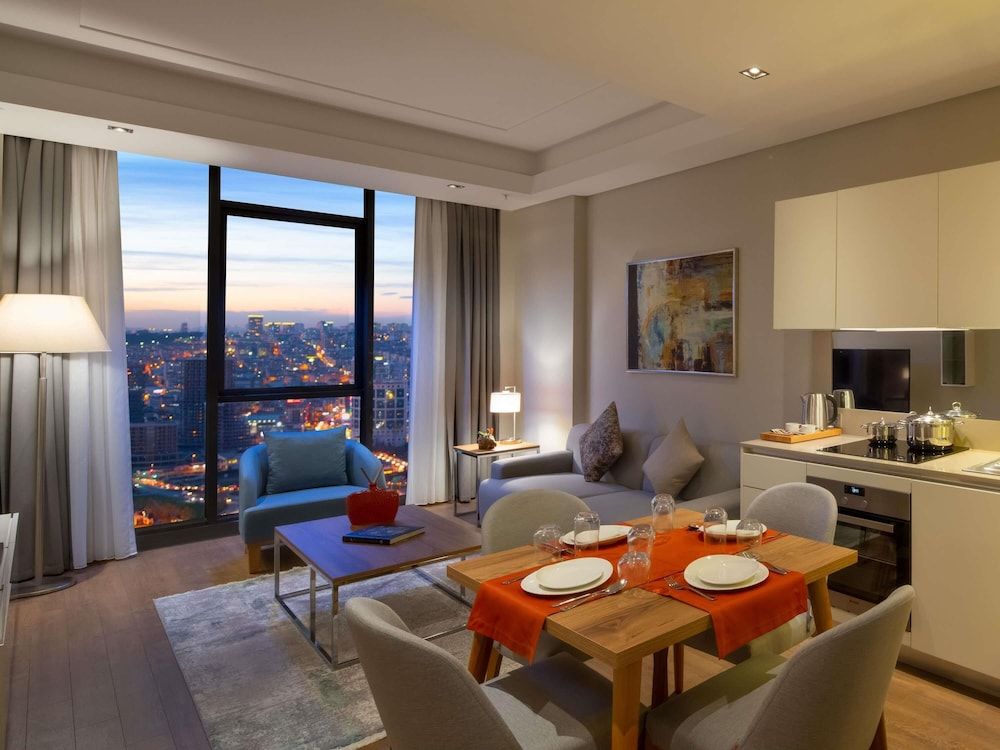 Mövenpick Living Istanbul West Deluxe Apartment, 1 Bedroom 3