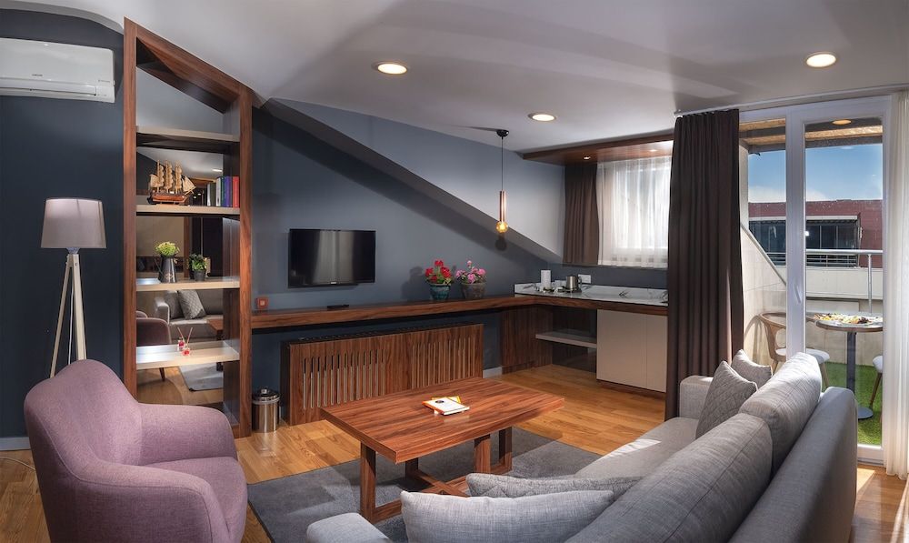 undefined Vitabella Suites 5