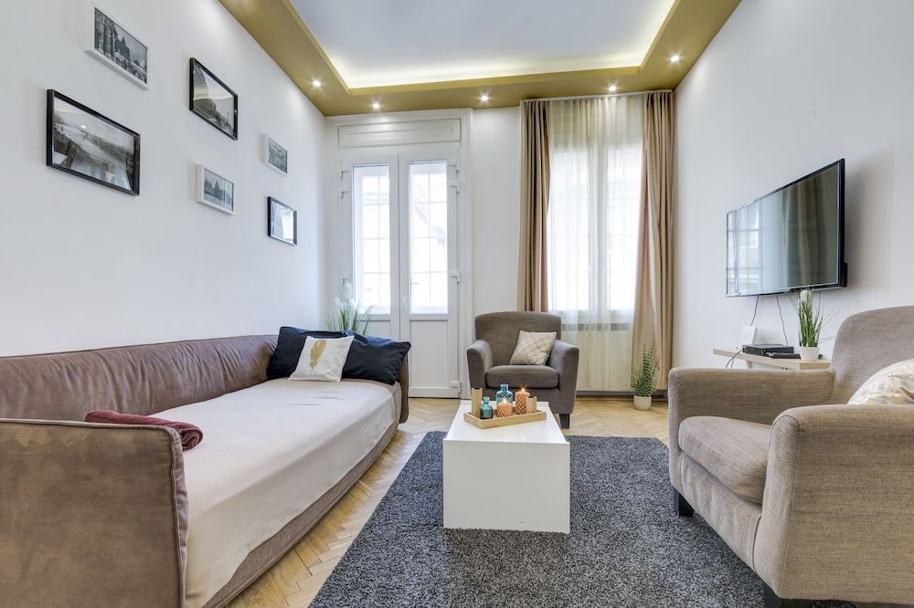 Real Apartments Zoltan Luxury Apartment 30