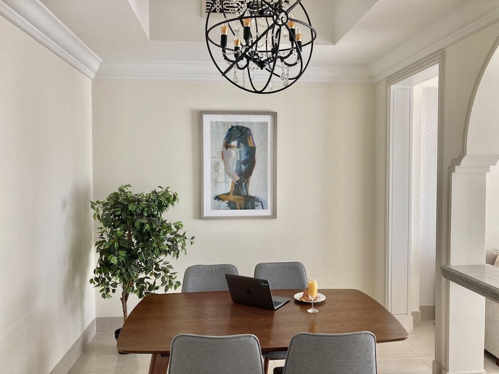 undefined Luxurious Stay in Dubai Downtown 5