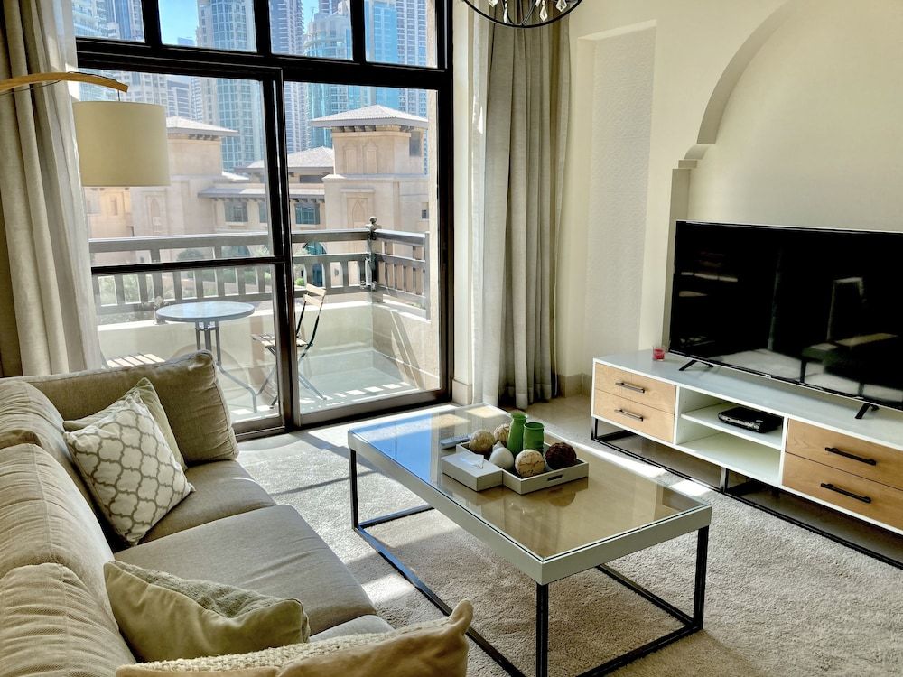 undefined Luxurious Stay in Dubai Downtown