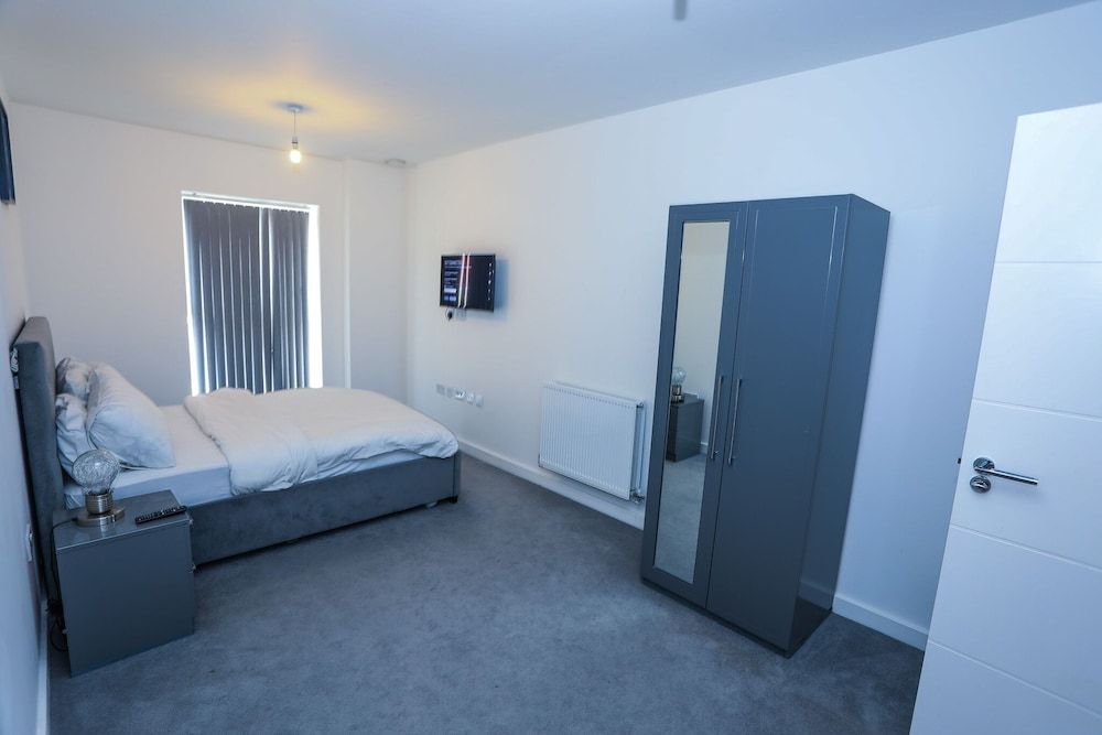 Dreams Apartments 2 Bed Business Apartment 14