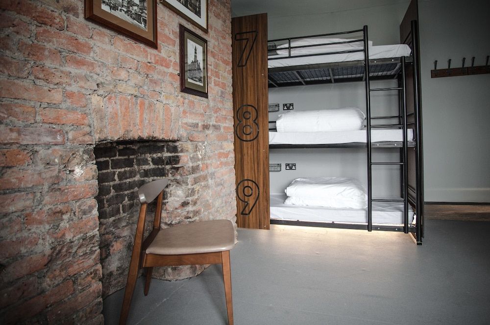 PubLove @ The Crown, Battersea - Hostel