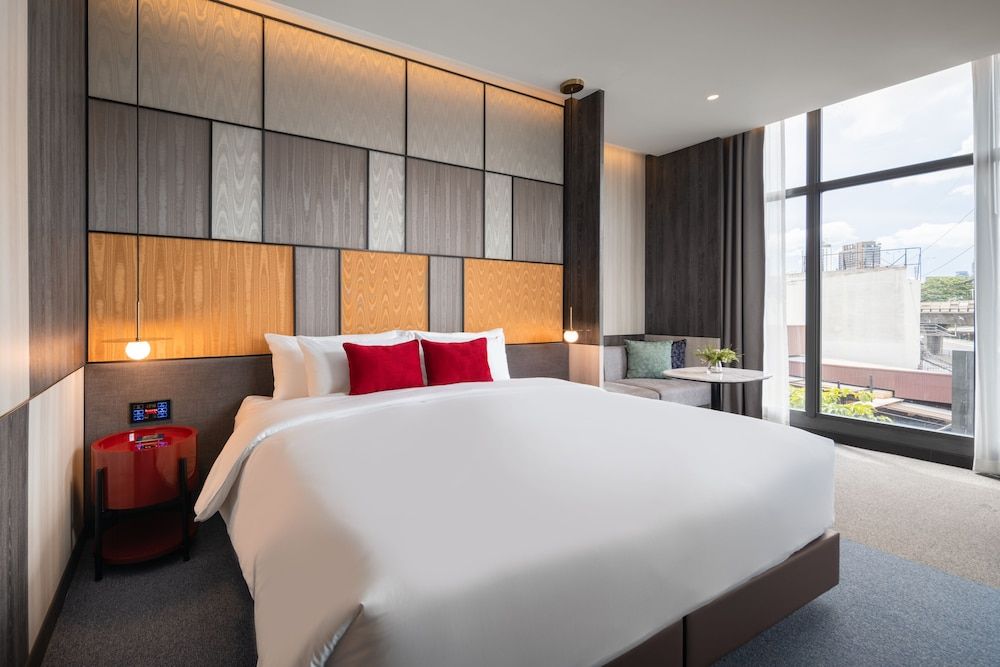 Ramada Plaza by Wyndham Bangkok Sukhumvit 48 Premier Suite, 1 Bedroom (Queen) 2