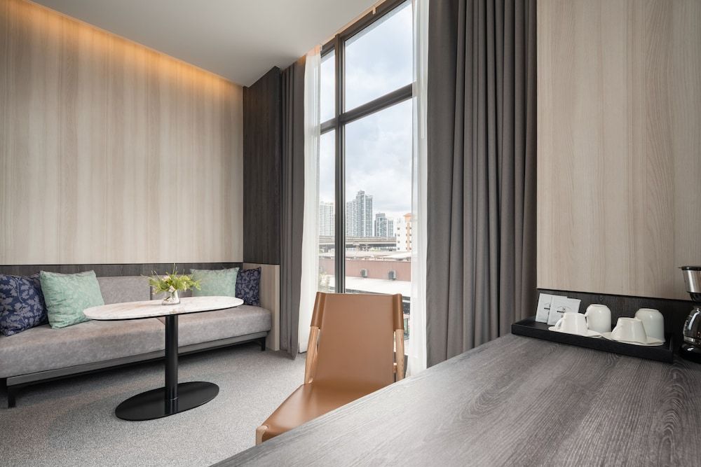 Ramada Plaza by Wyndham Bangkok Sukhumvit 48 Premier Suite, 1 Bedroom (Queen) 4